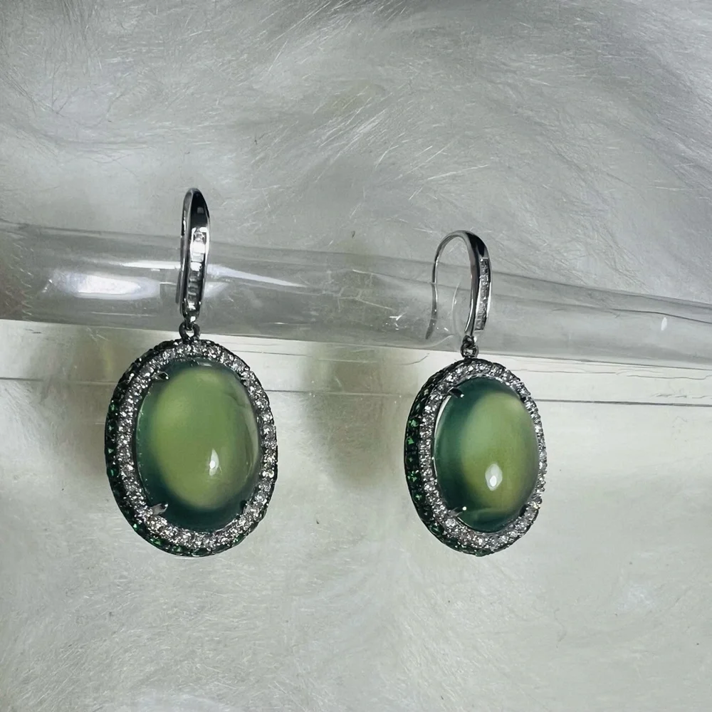Vintage 18K white gold, Prehnite & Diamond.🤍💚 - Picture 4 of 16